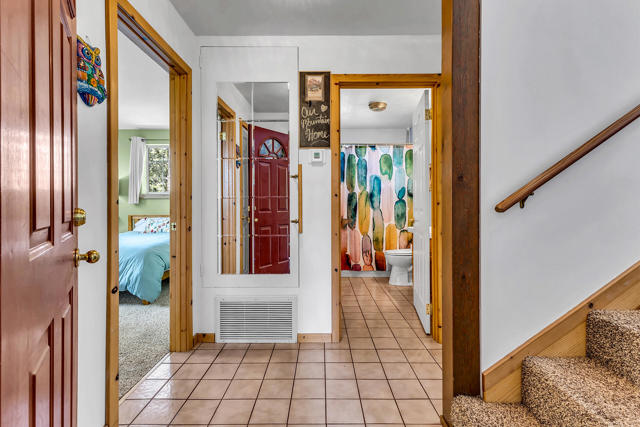 52365 Pine Ridge Road, Idyllwild CA: https://media.crmls.org/mediaz/a565a125-058b-4460-bb66-bde2f45a77e6.jpg