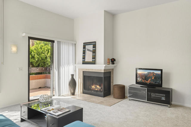 2601 S Broadmoor Drive, Palm Springs CA: https://media.crmls.org/mediaz/a567360e-3800-4f9d-8087-a5f4e477d7bc.jpg