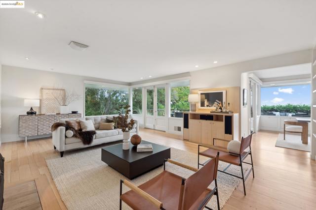 64 Crest Rd, Piedmont CA: https://media.crmls.org/mediaz/a5683658-0735-42d2-8d81-9855ea743412.jpg
