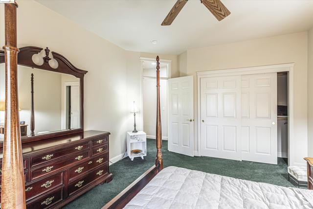 Image 22 of 40 For 8585 Whispering Oaks Rd