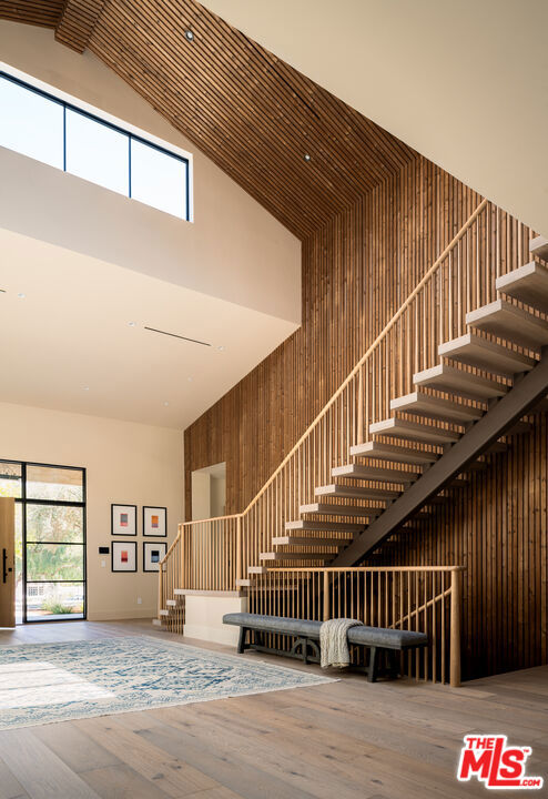 5287 Round Meadow Road, Hidden Hills CA: https://media.crmls.org/mediaz/a5693536-4309-4527-9cf5-050addf1d25a.jpg