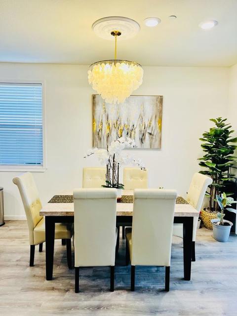 1630 Red Ribbons Lane, Manteca CA: https://media.crmls.org/mediaz/a569b268-cbbf-43ed-a5ec-3045ae7a7ac1.jpg