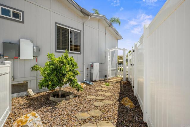 3502 Don Carlos Drive, Carlsbad CA: https://media.crmls.org/mediaz/a56a1d88-6f1c-493a-ad43-1fd52cb3226d.jpg