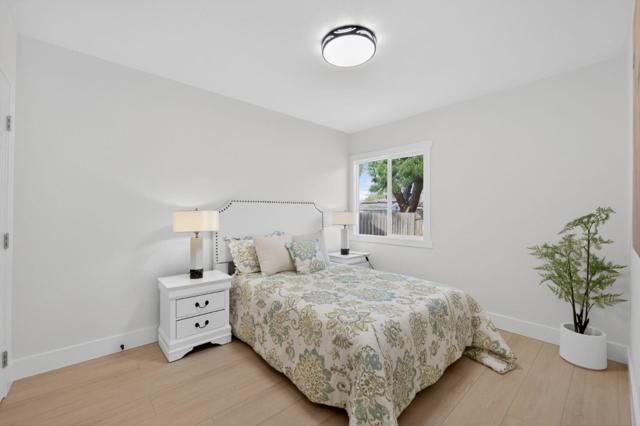 1150 Sevier Avenue, Menlo Park CA: https://media.crmls.org/mediaz/a56b6a44-707d-439b-9697-e25b53ec040f.jpg