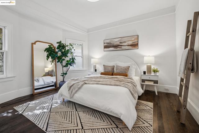 737 61st St, Oakland CA: https://media.crmls.org/mediaz/a56b86f9-fd2c-40bb-a9d5-f2fb5bc65229.jpg