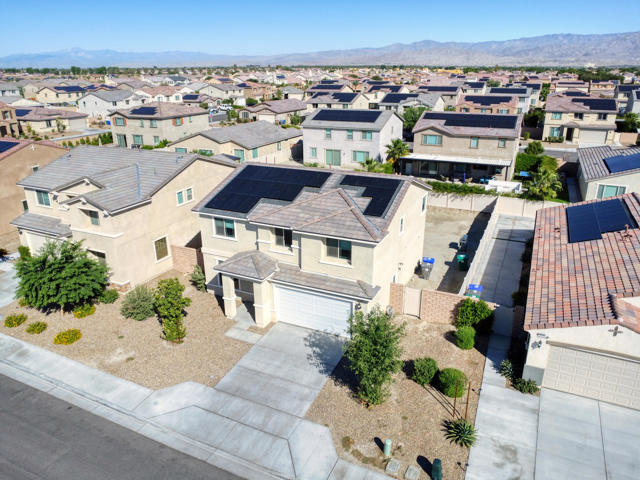 84440 Calle Chavez, Coachella CA: https://media.crmls.org/mediaz/a56c2ead-d90e-48c1-acf6-3515c5ef6e54.jpg