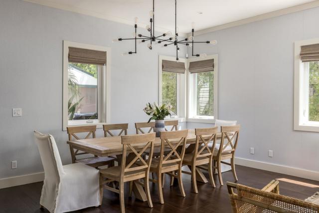 6411 Dowling Dr, La Jolla CA: https://media.crmls.org/mediaz/a56c6c93-624e-4e07-abc8-46bd92d6ff1d.jpg