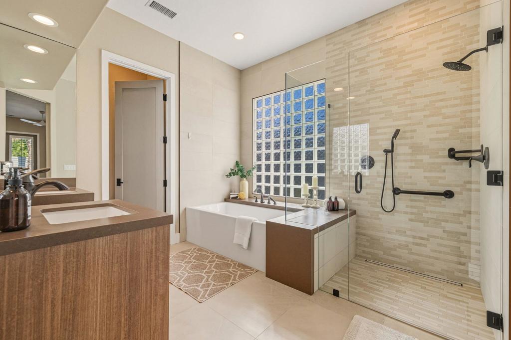 MLS #219136597DA image #21