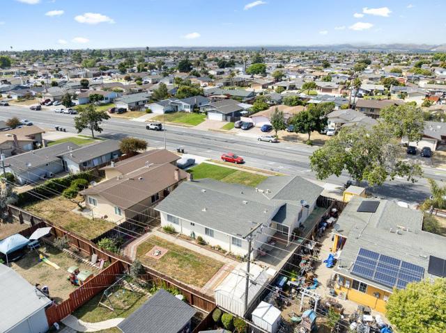 582 E Alvin Drive, Salinas CA: https://media.crmls.org/mediaz/a56daab4-828b-46f2-baa8-f6a0a36b1caf.jpg