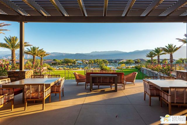 74 Cork Tree, Rancho Mirage CA: https://media.crmls.org/mediaz/a56dd26b-fd10-41e2-bde8-9c12b36e75e9.jpg