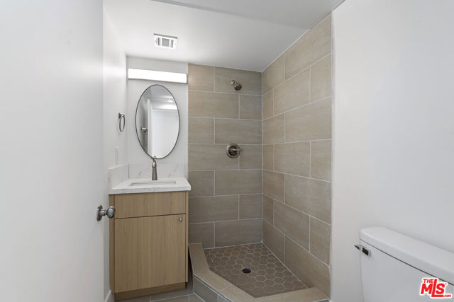 10963 Calvert, North Hollywood CA: https://media.crmls.org/mediaz/a56eea73-debc-43a3-b8cf-0e585f8e6ae1.jpg