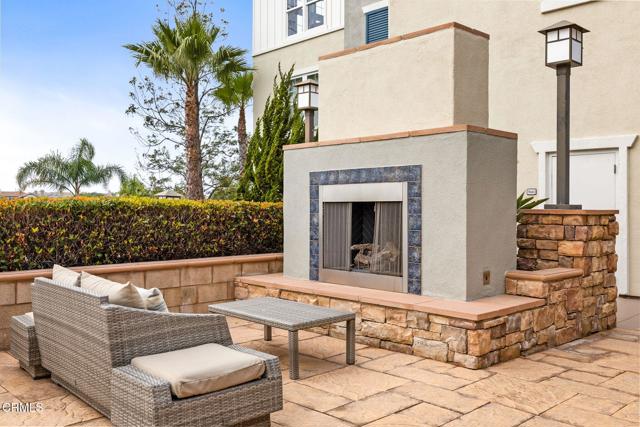 1423 Windshore Way, Oxnard CA: https://media.crmls.org/mediaz/a56f3bab-94ff-4675-ba84-54007a0244e2.jpg