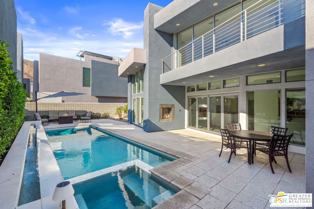 431 Suave Lane, Palm Springs CA: https://media.crmls.org/mediaz/a5701334-eb46-47e7-9c1f-d19000045f7b.jpg
