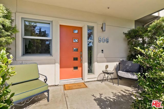 2753 Waverly Drive, Los Angeles CA: https://media.crmls.org/mediaz/a57044a6-78bf-40f2-b6b9-6785dcdf1e9e.jpg