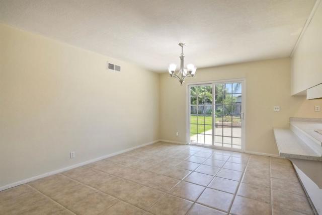 1729 Lahoud, Cardiff by the Sea CA: https://media.crmls.org/mediaz/a570cec8-1686-4b76-848e-ea6be25d224b.jpg