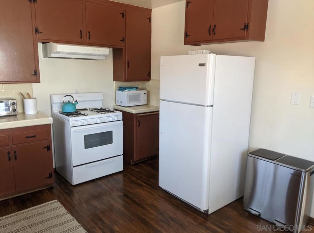 4662 Point Loma Ave - photo 3