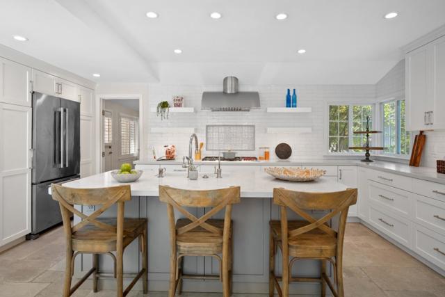 20 Sara Lane, Alamo CA: https://media.crmls.org/mediaz/a5719d15-097b-4be8-a92b-520231f89f7c.jpg