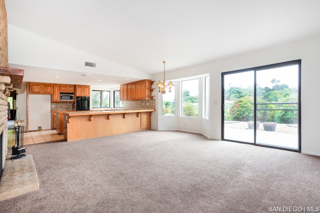 627 Elm Tree LN, Fallbrook CA: https://media.crmls.org/mediaz/a571ac5b-f9f7-4bcd-9191-bddf3e3da996.jpg