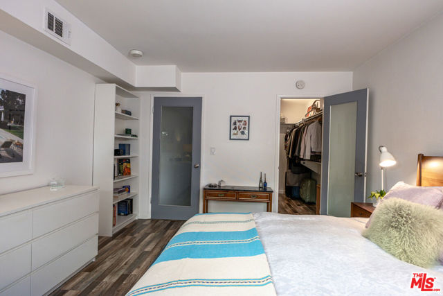 2260 North Cahuenga Boulevard, 306 photo 12