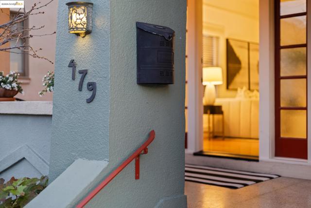 479 41st St, Oakland CA: https://media.crmls.org/mediaz/a5725662-0440-4b5a-8931-15d2966dc902.jpg
