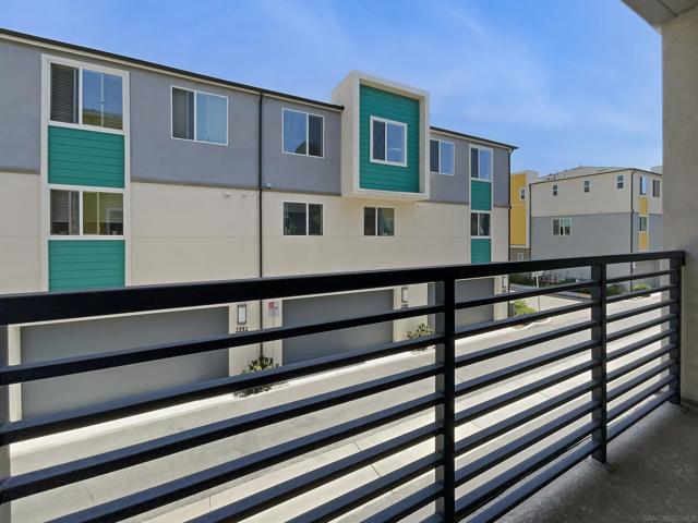 1997 Lucent Ln, Chula Vista, California 91915, 2 Bedrooms Bedrooms, ,2 BathroomsBathrooms,Townhouse,For Sale,Lucent Ln,240014164SD