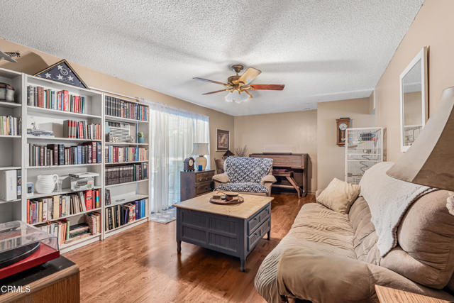Detail Gallery Image 4 of 27 For 1373 Calle Crisantemo, Thousand Oaks,  CA 91360 - 3 Beds | 1 Baths
