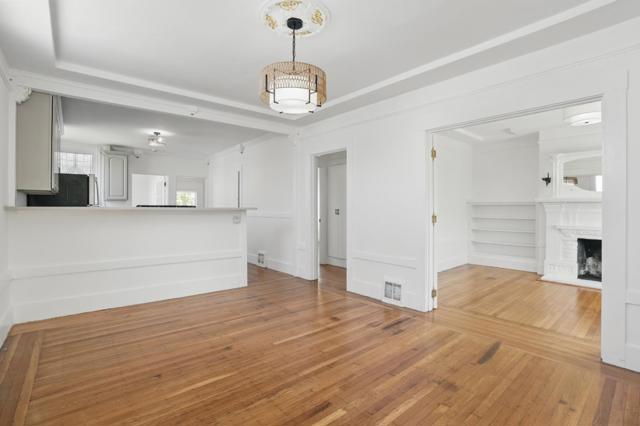 32 Cross Street, San Francisco CA: https://media.crmls.org/mediaz/a572a8c7-0ab9-4960-baa9-4c72d3b5ae90.jpg