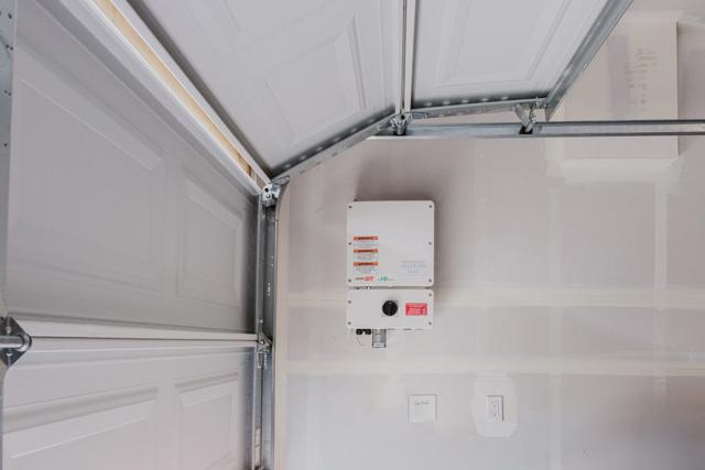 554 Pleasant Drive, Lathrop CA: https://media.crmls.org/mediaz/a572c74e-8dc5-472b-9140-c5828ca14f69.jpg