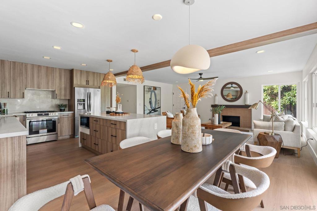 2543 Luciernaga St - photo 15