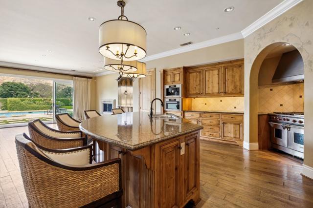 1305 Lions Peak Lane, San Martin CA: https://media.crmls.org/mediaz/a573c771-64c3-4203-a21b-6357bb912457.jpg