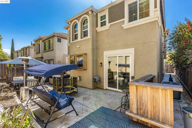 569 Primitivo Ct, Fairfield CA: https://media.crmls.org/mediaz/a57538ac-b610-47a6-ab20-9c09ad6c6fb2.jpg