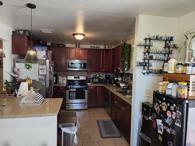 6818 Wunderlin Ave, San Diego, CA 92114 photo 9