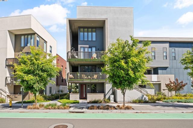 45099 Impress Common, Fremont CA: https://media.crmls.org/mediaz/a5768274-e3b8-4f94-ab4d-8a4a00e4e9da.jpg