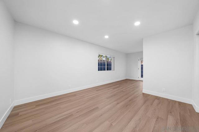 4554 Limerick Way, San Diego CA: https://media.crmls.org/mediaz/a576a920-896f-456e-8623-4d221abeb0a8.jpg