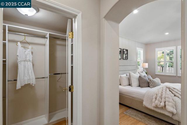 9662 Velvet Leaf Cir, San Ramon CA: https://media.crmls.org/mediaz/a5772ed9-e291-4dd4-bfa3-a2d2762d8435.jpg
