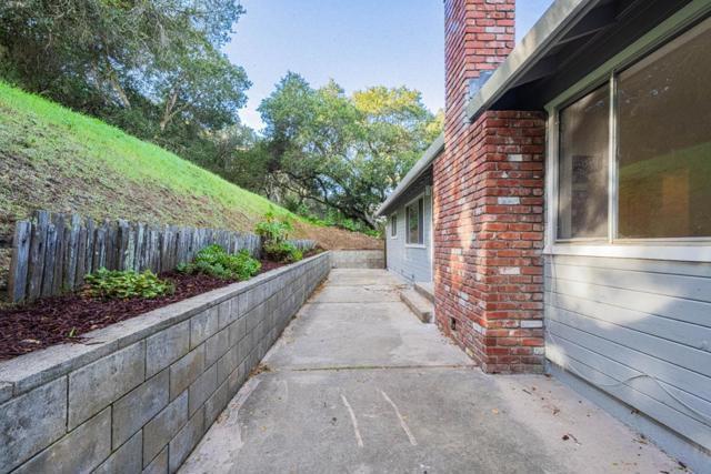 18924 Vierra Canyon Road, Prunedale CA: https://media.crmls.org/mediaz/a57736a6-41cf-4cdd-9d75-3f7e97a35f77.jpg