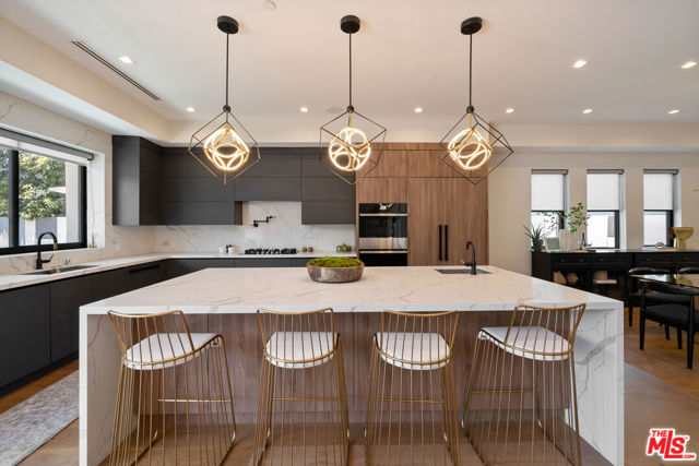 4299 Elmer Avenue, Studio City CA: https://media.crmls.org/mediaz/a577eb4e-3e19-4a78-862c-6fcc9488ec9f.jpg