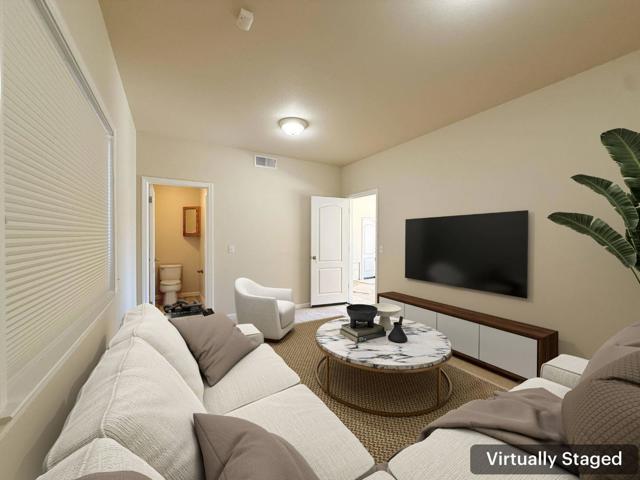 18472 Kentwood Place, Hidden Valley Lake CA: https://media.crmls.org/mediaz/a5781732-6171-4bdb-a037-4244b851cd9b.jpg