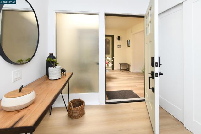 2101 Golden Rain, Walnut Creek CA: https://media.crmls.org/mediaz/a5782ddb-31a3-4638-a644-fb65704a40d3.jpg