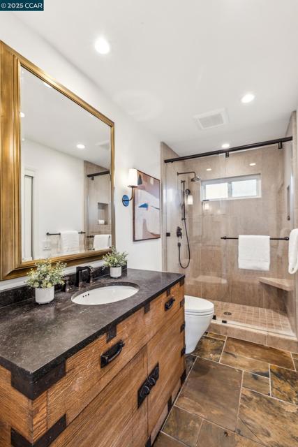 2160 Ridgewood Rd, Alamo CA: https://media.crmls.org/mediaz/a5784d3d-bfd0-46ff-9822-c21b0953ad2f.jpg