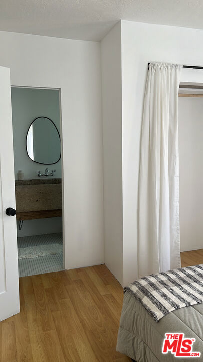 2306 Pisani Place, Venice CA: https://media.crmls.org/mediaz/a578b4a6-ee8d-42cf-8af5-8bfbb9a920ff.jpg