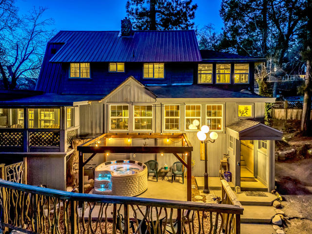 25585 Alderwood St Street, Idyllwild CA: https://media.crmls.org/mediaz/a5798905-8e93-4446-a95f-d9fbf4efba2b.jpg