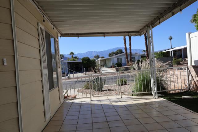 39880 Palm Greens Parkway, Palm Desert CA: https://media.crmls.org/mediaz/a579c50a-42ce-4f31-a4bc-b48a2966c286.jpg