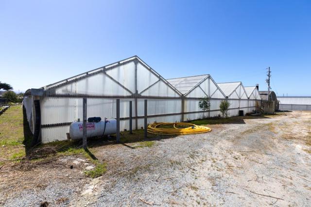 2150 Elkhorn Road, Castroville CA: https://media.crmls.org/mediaz/a57a0815-fbb3-46aa-b825-eeea5a4eefc6.jpg