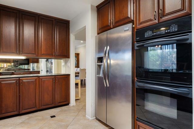 140 Columbia Drive, Rancho Mirage CA: https://media.crmls.org/mediaz/a57aa91b-5a81-43e4-b2ae-925e73db6e17.jpg