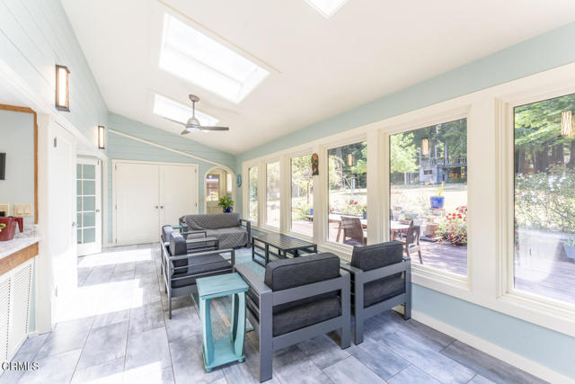10941 Gurley Lane, Mendocino CA: https://media.crmls.org/mediaz/a57ac989-98d9-4be6-8076-be09f43d085a.jpg