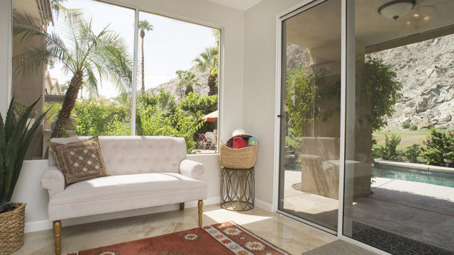 Image 17 of 74 For 55685 Riviera
