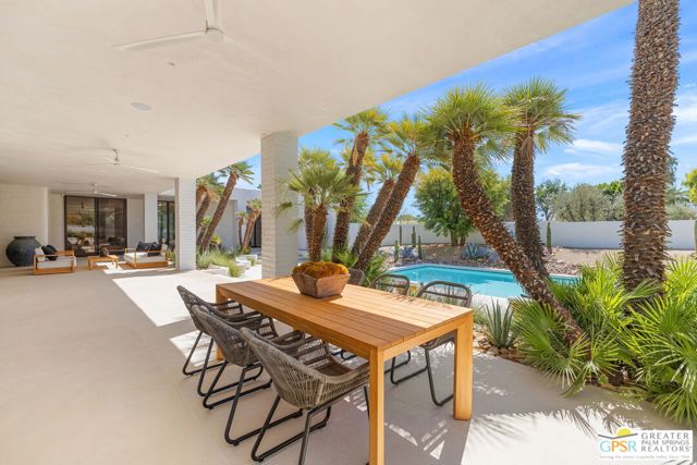 71000 Tamarisk Lane, Rancho Mirage CA: https://media.crmls.org/mediaz/a57b29ac-d4c7-4829-9a54-9d068f5e1f15.jpg