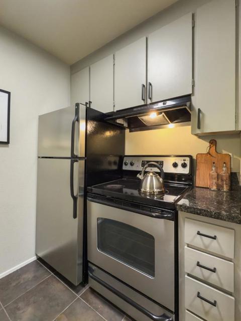 8124 Shelter Creek Lane, San Bruno CA: https://media.crmls.org/mediaz/a57c8c2d-1a83-4d37-8941-0cb1e968c902.jpg