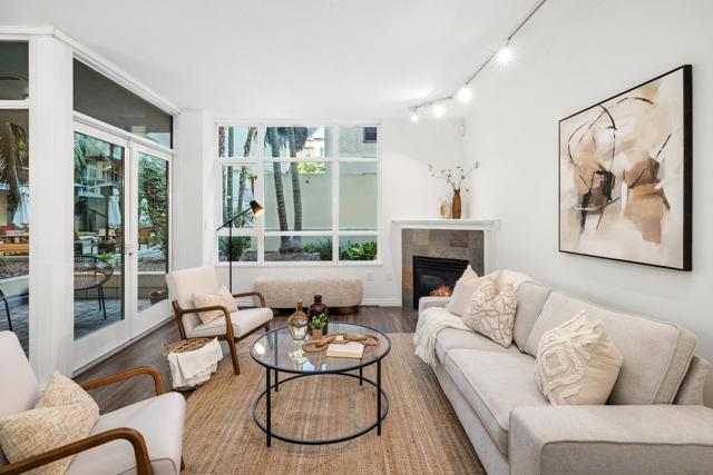 850 Beech St, San Diego CA: https://media.crmls.org/mediaz/a57c907d-1f44-42d5-b874-6c7014d56a06.jpg